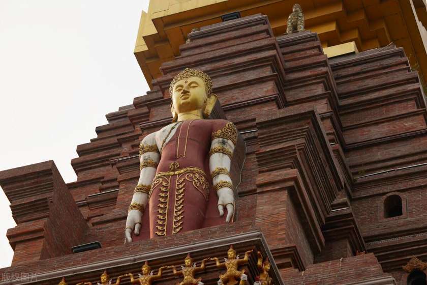 Xishuangbanna has 10 locations, 8 of which are free to visit with a ticket